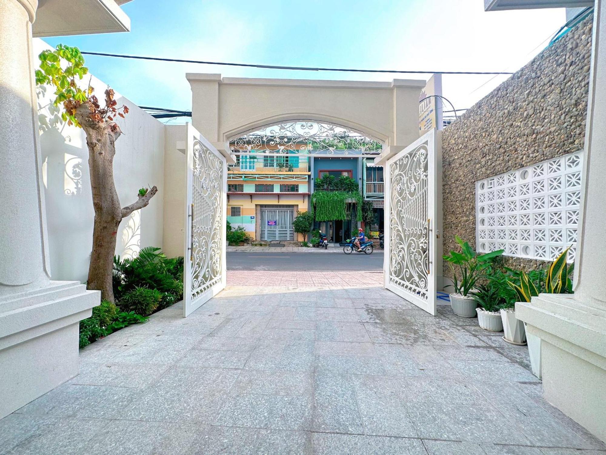 Milanesa Hotel And Apartment Вунгтау Екстер'єр фото